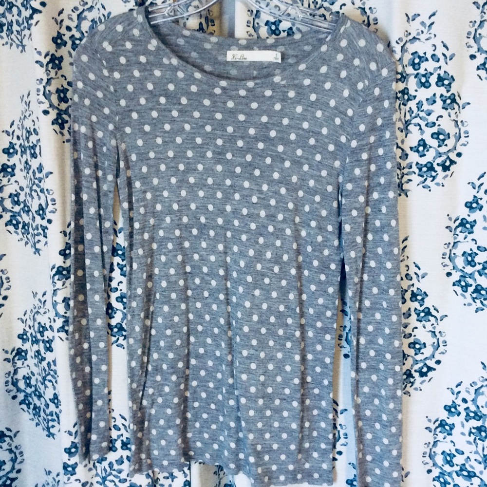 Long Sleeve Gray Polkadot Tee